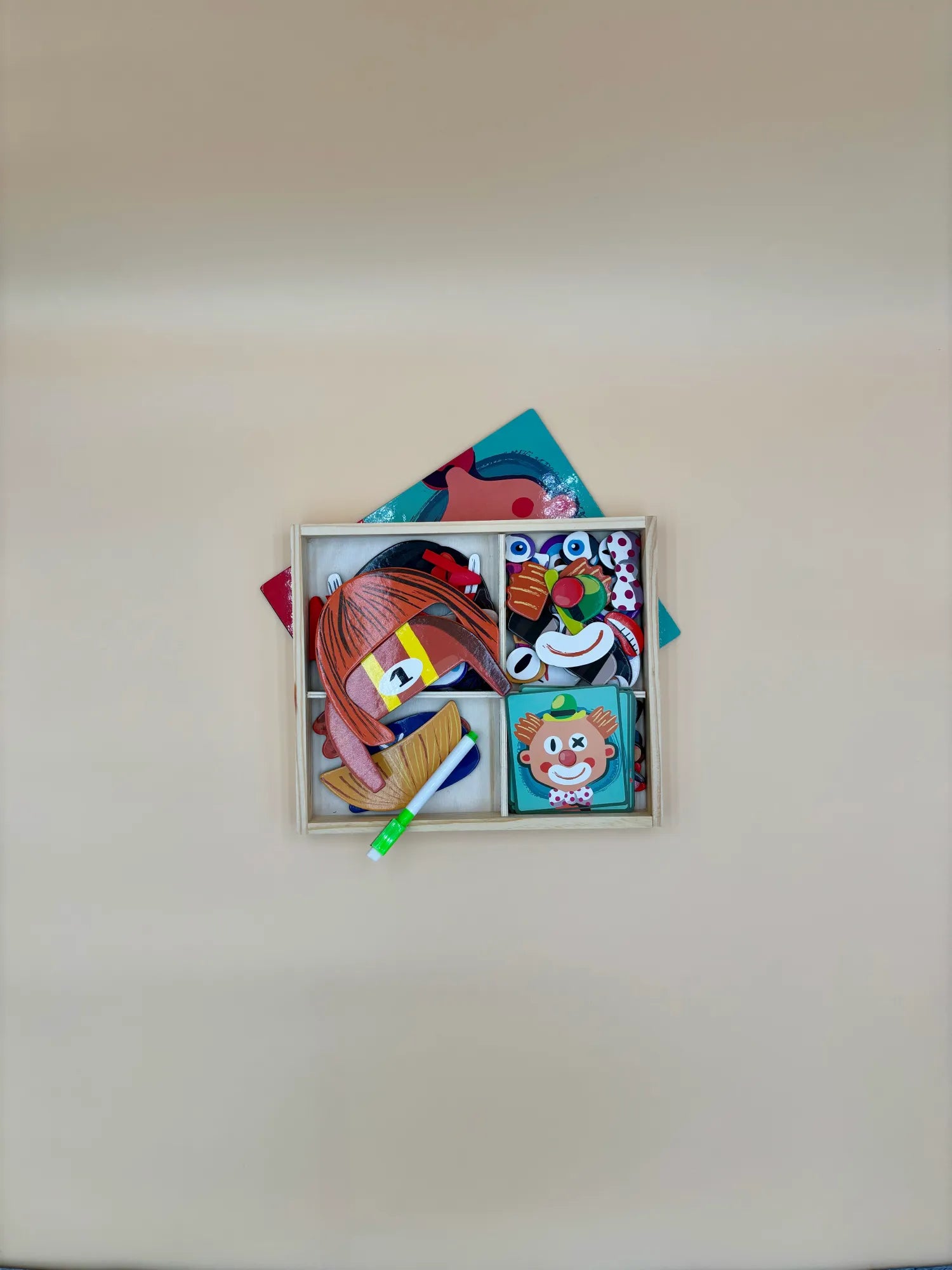 jouet_educatif_bois_enfant_Oscar_puzzle_magnetique_avant