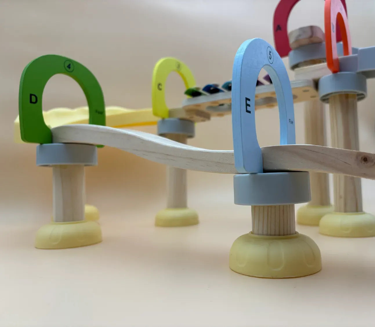 jouet_educatif_bois_enfant_arthur_circuit_musical_3