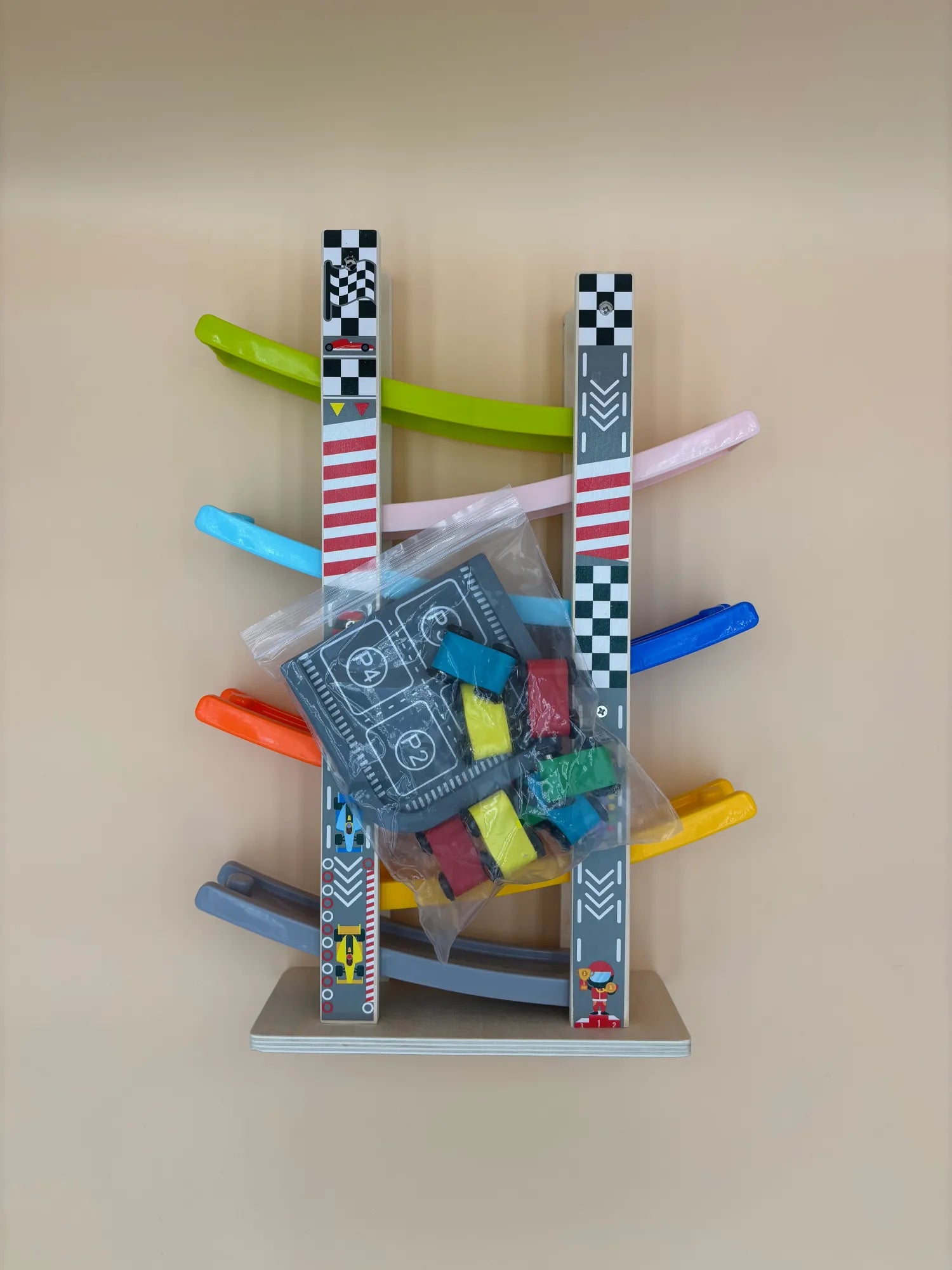 jouet_educatif_bois_enfant_circuit_voitures_de_course_Gabriel_roi_des_cascades_avant