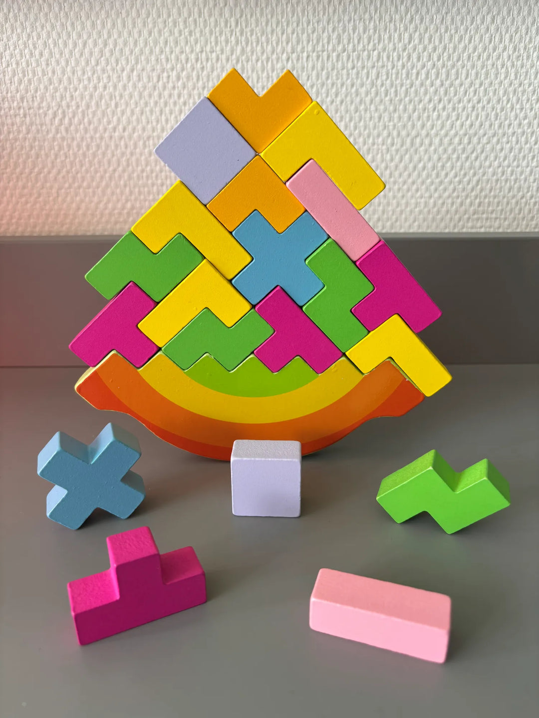 jouet_educatif_bois_enfant_tom_blocs_empilables_1